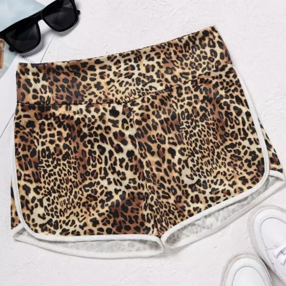 Leopard activewear shorts - Picture 3 of 3